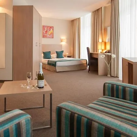 Hotel Azalia Balneo & Saints Constantine and Helena