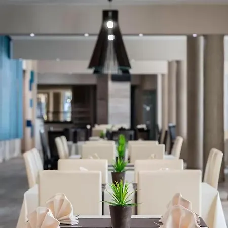 Azalia Balneo & Otel Aziz Konstantin ve Elena