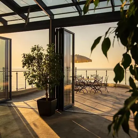 Azalia Balneo & Otel Aziz Konstantin ve Elena