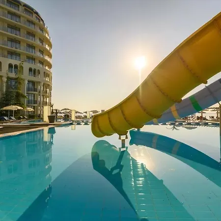 Otel Azalia Balneo & 4*