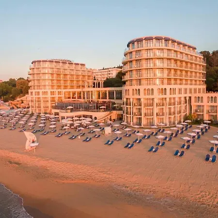 Azalia Balneo & Hotel