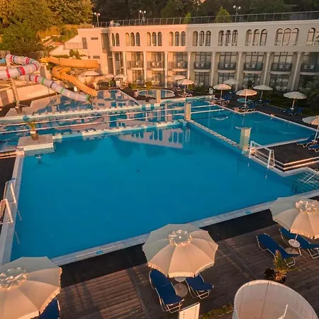 Azalia Balneo & Hotel 4*