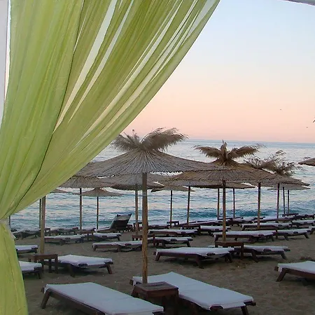 Otel Azalia Balneo &