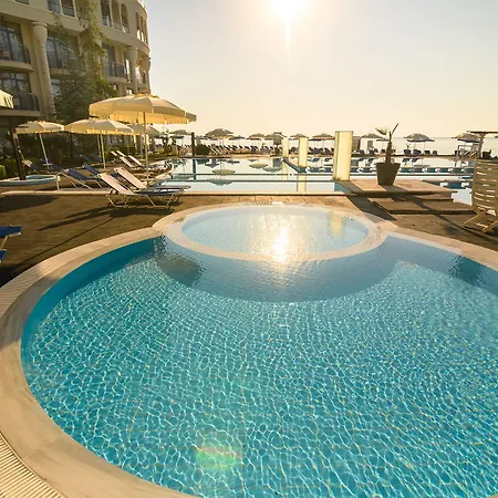 Azalia Balneo & Aziz Konstantin ve Elena