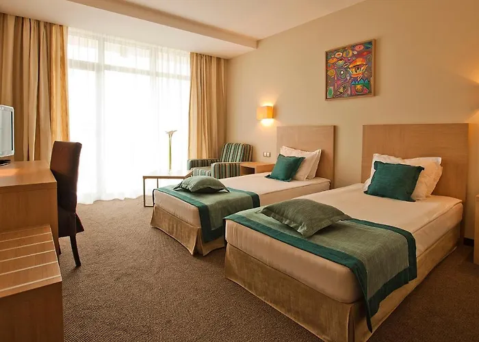 Hotel Azalia Balneo & 4*
